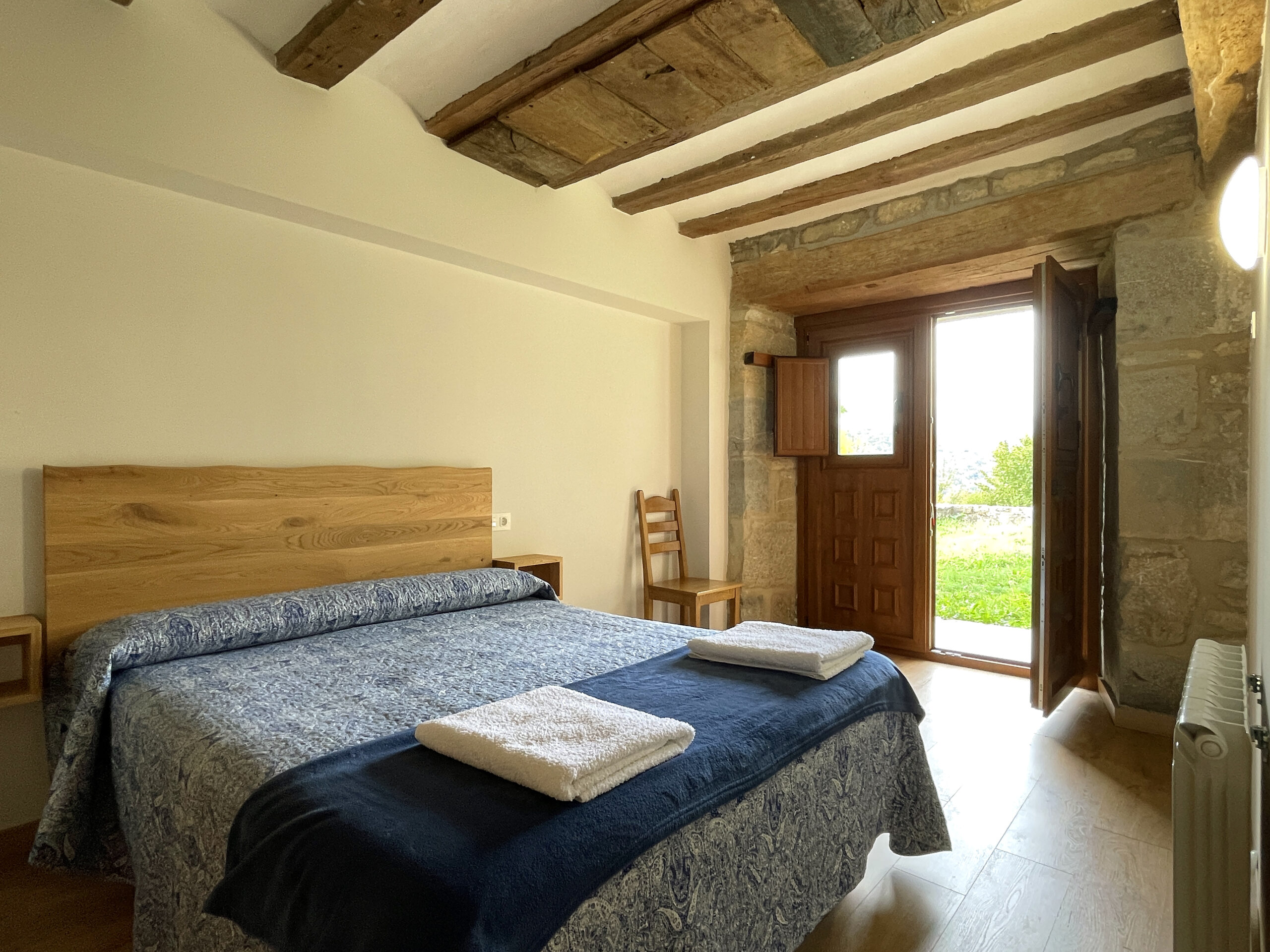  interior de la casa rural para grupos Palacio de Aralar en Oskotz, Navarra